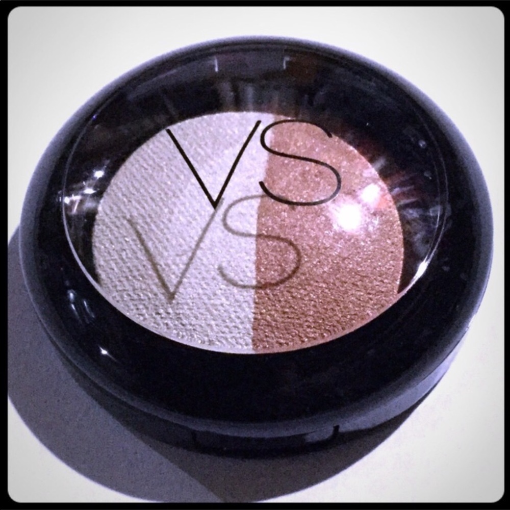 {Victoria’s Secret}  Eyeshadow Duo